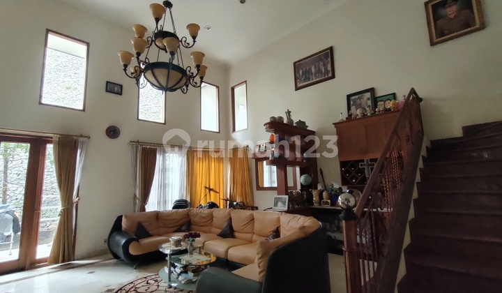 Rumah Bagus di Setraduta Purnama , Setra Duta Furnished SHM