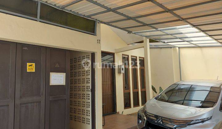 Rumah Semi Furnished Bagus di Sayap JL.Kopo, Kopo SHM - Sertifikat Hak Milik 1