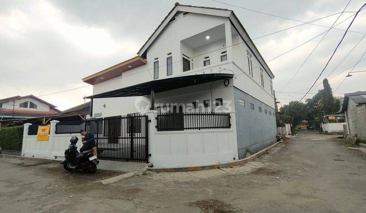 Rumah Kantor 2 Lantai Hoek Di Kopo Permai Ii Shm Selatan Timur 2