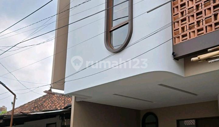 Rumah Baru 2 Lantai Sayap Pajajaran, SHM, Dekat Bandara dan Mall