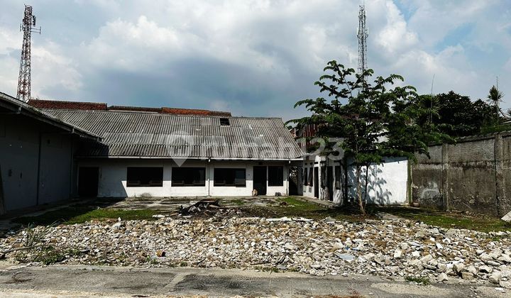 Warehouse On Main Road Lembang, Land Certificate