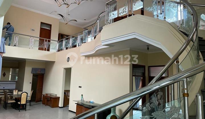 Corner House in Istana Regency 1 Complex, Pasteur, Near Toll Road