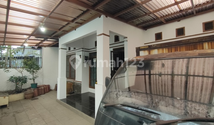 Rumah Terawat Di Taman Kopo Indah 2 ( Patung Kuda) Shm Utara Rumah Terawat Di Taman Kopo Indah 2 ( Patung Kuda) Shm Utara