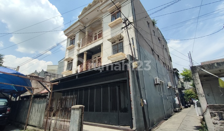 Rumah Tinggal & 30 Kamar Kost Di Sayap Jl. Dulatip Pasar Baru, Shm Rumah Tinggal & 30 Kamar Kost Di Sayap Jl. Dulatip Pasar Baru, Shm