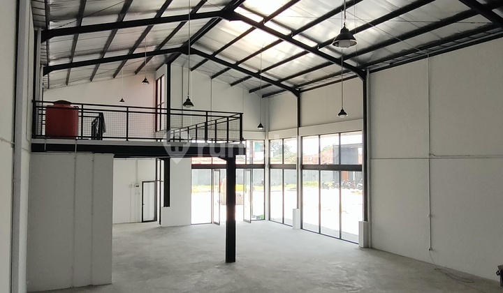 Gudang Baru Zona Abu di Best Kopo Katapang