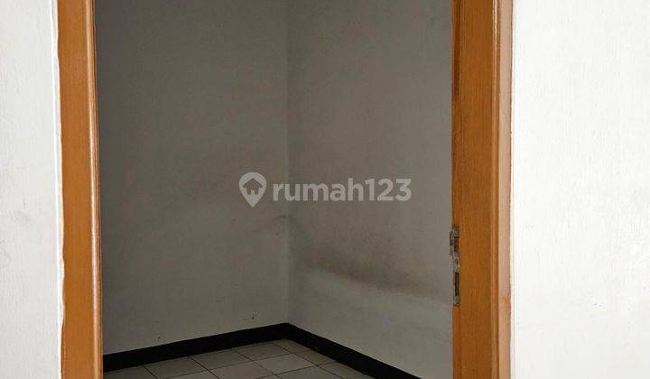 Rumah Bagus di Taman Kopo Indah 1 4