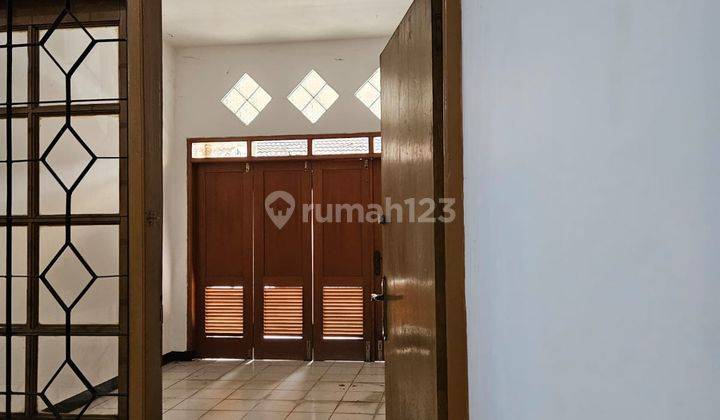 Rumah Bagus di Taman Kopo Indah 1 5