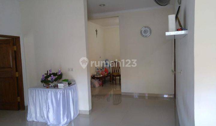 Rumah Bagus Semi Furnished Taman Kopo Indah 2