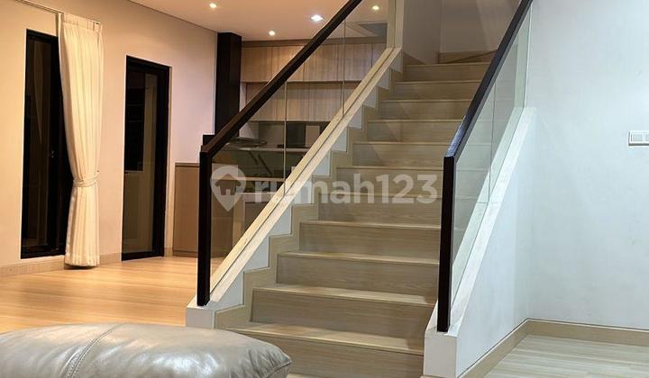 Rumah Bagus Emily Summarecon Bandung 2