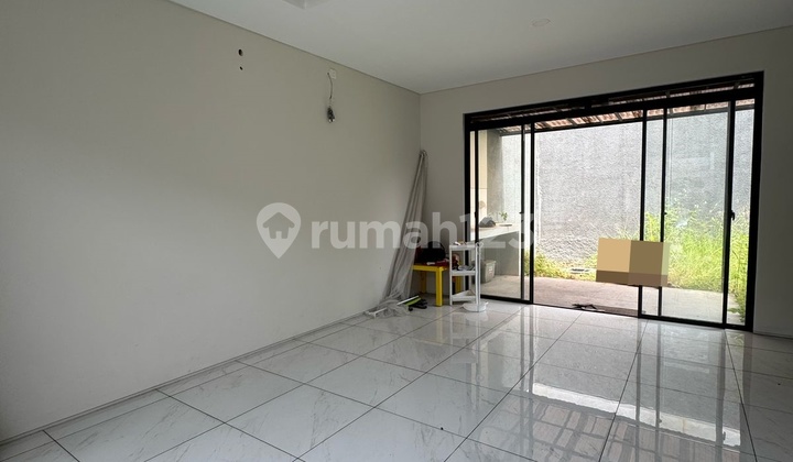 Turun Harga! Rumah 2 Lantai Bagus di Kota Baru Parahyangan Tatar Tarubhawana