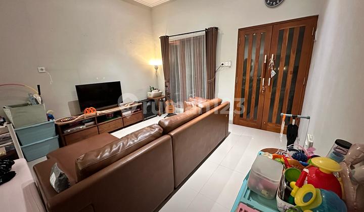 Turun Harga! Rumah Bagus Furnished Djayanta Residence 