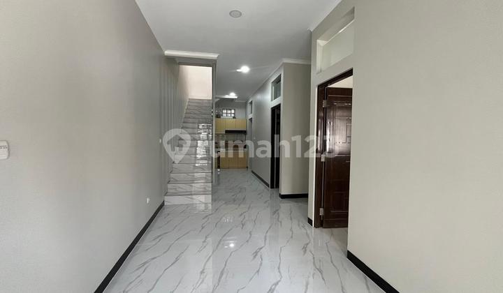 Rumah Baru Avail 2 Unit di TKI 1 Dekat Mainroad Bagus Unfurnished SHM Taman Kopo Indah, Bandung 2