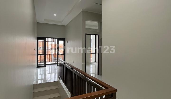 Good New TKI 1 House Unfurnished SHM Taman Kopo Indah, Bandung Good New TKI 1 House Unfurnished SHM Taman Kopo Indah, Bandung