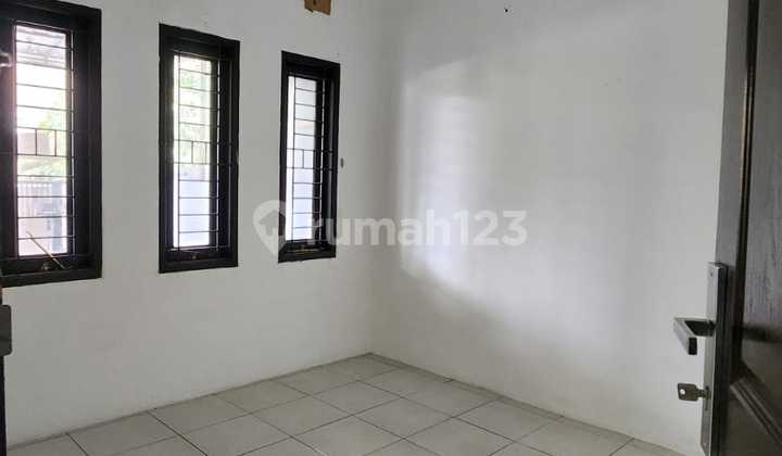 3 TKI House Ready to Live Good Unfurnished SHM Taman Kopo Indah, Bandung 3 TKI House Ready to Live Good Unfurnished SHM Taman Kopo Indah, Bandung