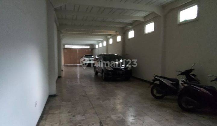 Rumah Mewah Siap Huni 3 Lantai Bagus Unfurnished Sertifikat Hak Milik di Terusan Jakarta Mainroad, Bandung 2