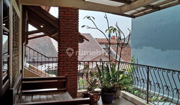 Rumah 2 Lantai Bagus Furnished Shm Di Sayap Bkr , Bandung 2