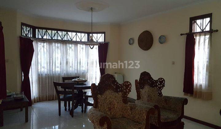 Rumah Bagus Unfurnished Sertifikat Hak Milik di Dago Pakar Resor, Bandung 2