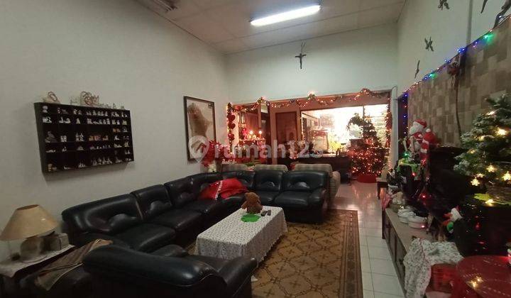 Rumah Bagus Semi Furnished di Rajiman, Bandung 1