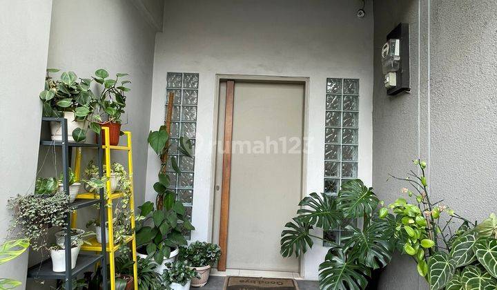 Rumah Bagus Semi Furnished di Garuda, Bandung 9