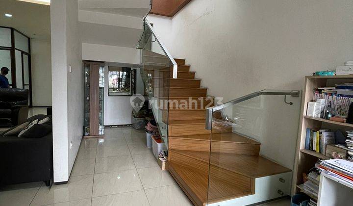 Rumah Bagus Semi Furnished di Garuda, Bandung 26