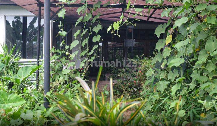 Rumah 3 Lantai Bagus SHM di Setra Sari, Bandung 1