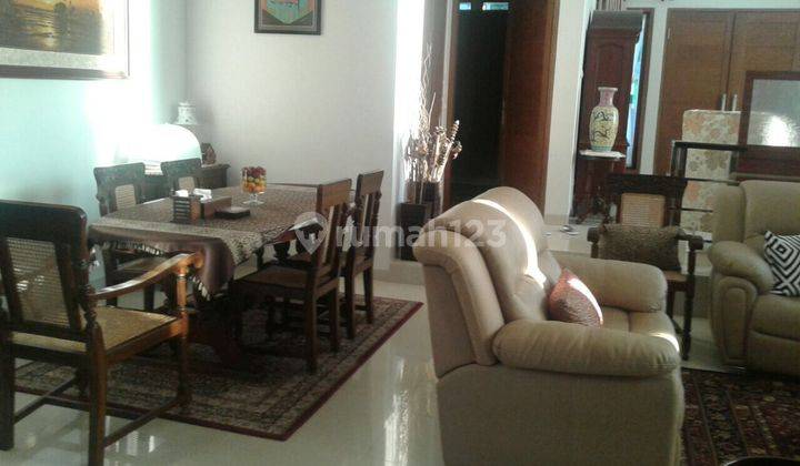 Rumah Bagus Unfurnished HGB di Setiabudi Terrace, Bandung 2