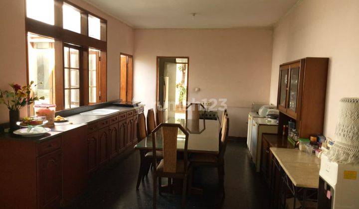 Rumah Bagus Unfurnished SHM di Setiabudi, Bandung 2