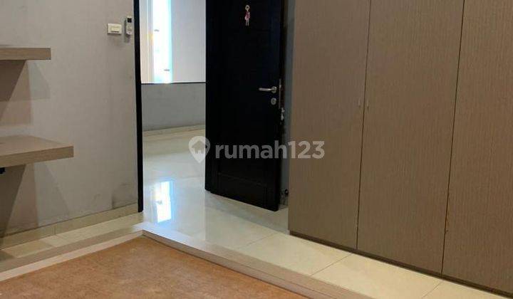 Rumah Bagus Unfurnished Shm Di Singgasana Pradana, Bandung 2