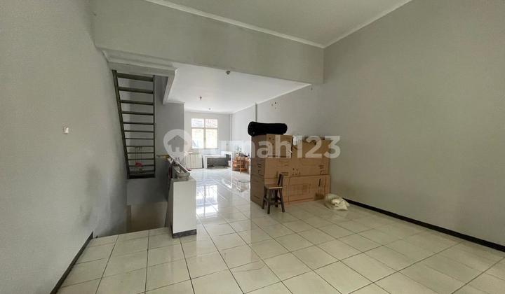 Ruko Jingga Niaga Strategis Ramai Bagus 128 m2 SHM Kota Baru Parahyangan, Bandung Ruko Jingga Niaga Strategis Ramai Bagus 128 m2 SHM Kota Baru Parahyangan, Bandung