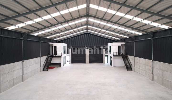 Gudang Blue Sky Industrial Kawasan Pergudangan Elite Bagus 705 m2 SHM Cimahi, Bandung