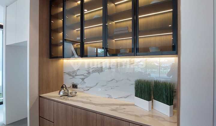 Rumah Baru Luxury KBP Tatar Spatirasmi Swimming Pool Bagus Furnished SHM Kota Baru Parahyangan, Bandung 2