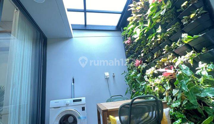 Rumah 2 Lantai Baru Unfurnished SHM di Summarecon Tangerang, Tangerang 2