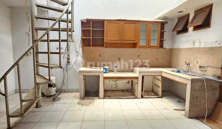 Rumah TKI 3 Siap Huni Bagus Unfurnished SHM Taman Kopo Indah, Bandung 2