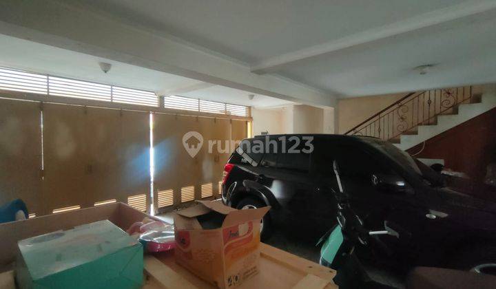 Rumah Mewah Setraduta Hadap Barat Luas Dan Nyaman Furnished SHM di Bandung, Bandung 2