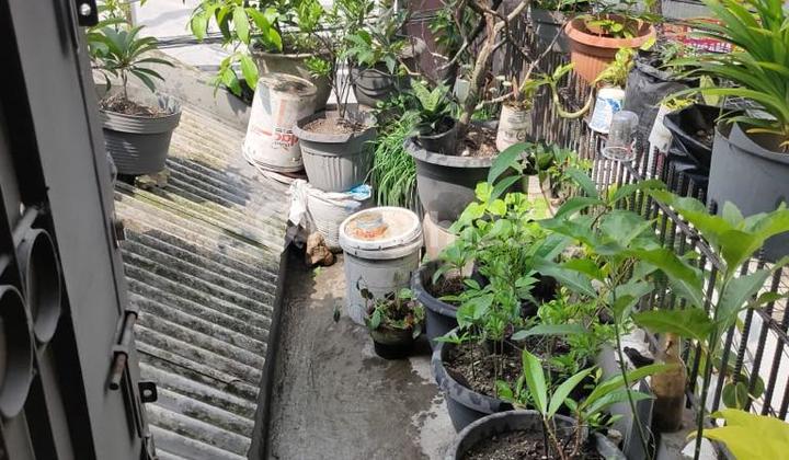 Ruko Gandawijaya Main Road Cimahi Area RamaI Good Shop 200 m2 SHM Cimahi, Bandung