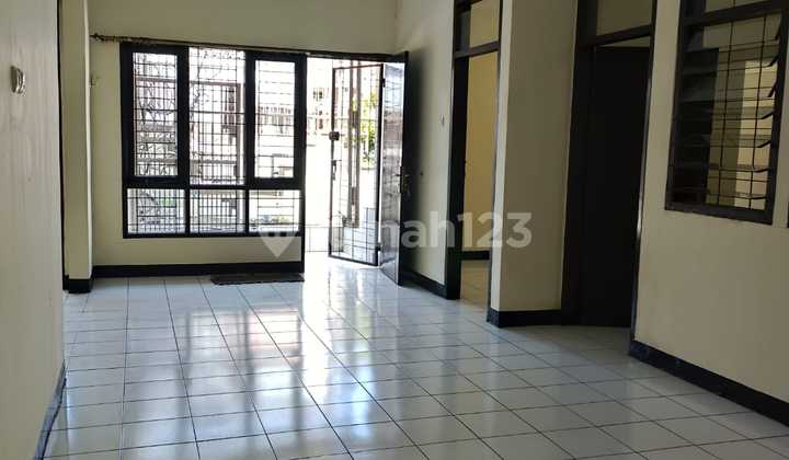 Rumah TKI 1 Siap Huni Bagus Unfurnished SHM Taman Kopo Indah, Bandung