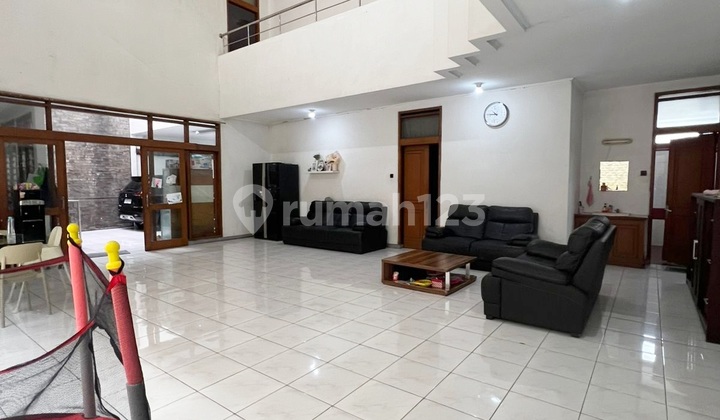 Sriwijaya Mainroad Large House Hook Position Suitable for Office and Business 2