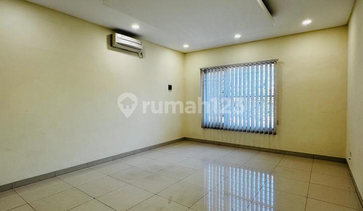2 Ruko Rendeng Sudirman Siap Pakai Cocok Untuk Kantor & Tempat Usaha  Bagus 570 m2 SHM Sudirman, Bandung