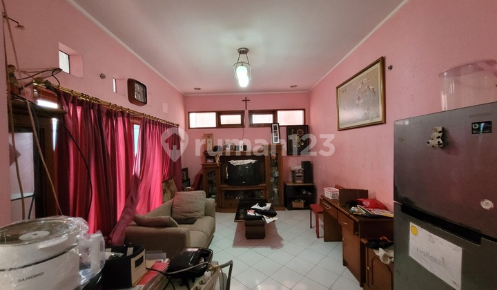 Setraduta House East-Facing 2 Floors Nice Unfurnished Freehold North Bandung, Bandung 2