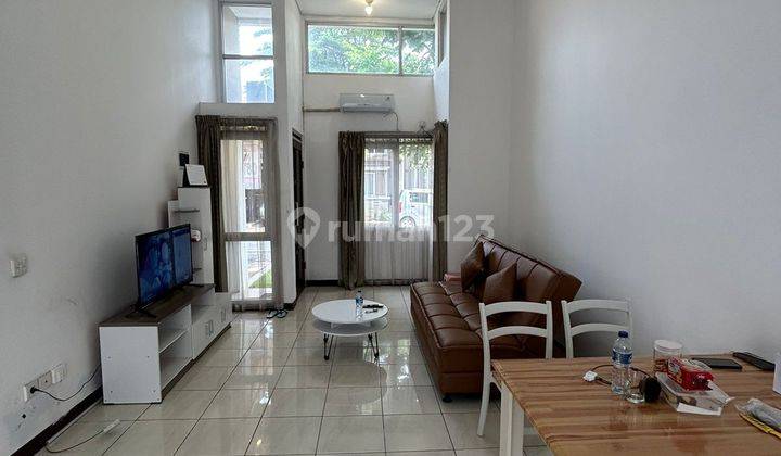 Rumah Bagus Semi Furnished SHM di Kota Baru Parahyangan Tatar Mayang Sunda, Bandung 2