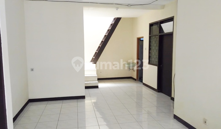 Affordable and Nice TKI 1 House, Unfurnished, SHM, Taman Kopo Indah, Bandung Affordable and Nice TKI 1 House, Unfurnished, SHM, Taman Kopo Indah, Bandung