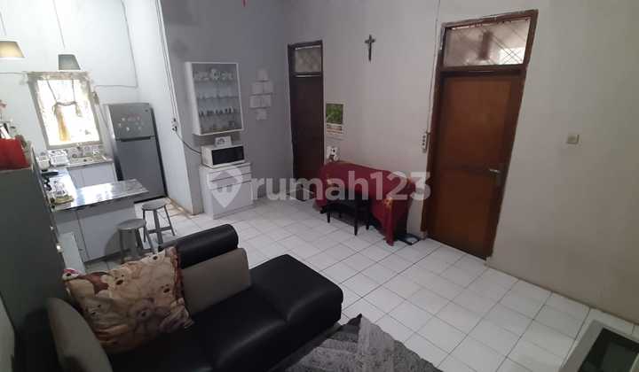 Rumah TKI 2 Posisi Hook Bagus Unfurnished SHM Taman Kopo Indah, Bandung