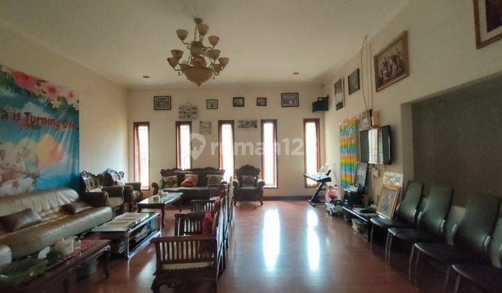 Rumah Mewah Setraduta Hadap Barat Luas Dan Nyaman Furnished SHM di Bandung, Bandung 1