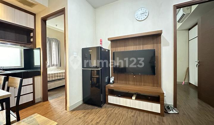 Apartment Sudirman Suites 2 BR Bagus Tengah Kota Akses Mudah Kemana Saja Furnished Sudirman, Bandung 1