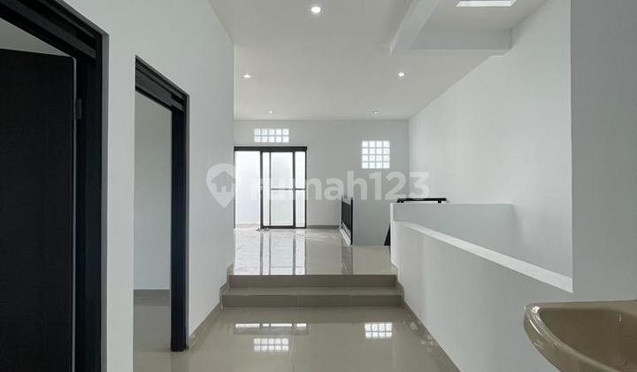 New Ready-to-Occupy House Good Unfurnished SHM Turangga, Bandung 2