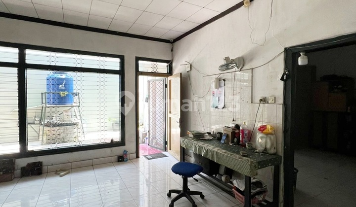 House with Land Calculation Abdurahman Saleh SHM Suitable for Boarding or Office