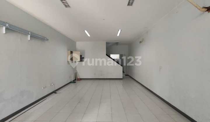 Ruko Bagus TKI 3 Ada Lift Barang 180 m2 SHM Taman Kopo Indah, Bandung