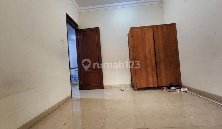 Rumah Bagus Unfurnished SHM di Batununggal Indah, Bandung 2