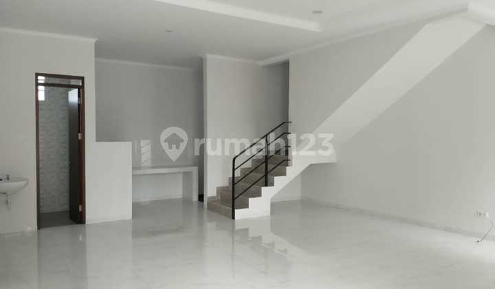 New Beautiful Batununggal House Good Unfurnished SHM Batununggal, Bandung