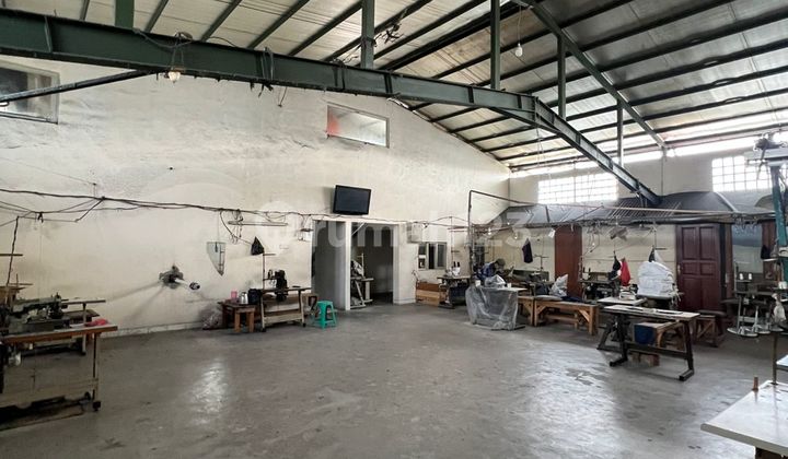 Gudang Tempat Usaha Mekarwangi Ada Lift Barang Bagus 700 m2 SHM Bandung Kota, Bandung